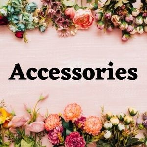 Accessories / Jewelry / Purses & Bags